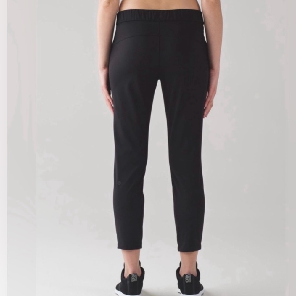 Lululemon On The Fly Pant Black Size 6